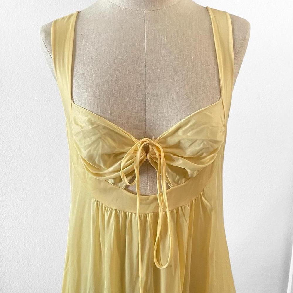 60s Dandelion Yellow Miss Elaine Maxi Long Flowy Night Gown Vintage